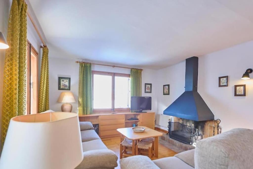 Casa L'Avet. El Vilar D'Urtx Escardacs Esterno foto